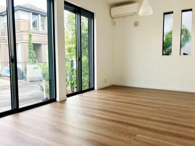 居室・リビング　リビング