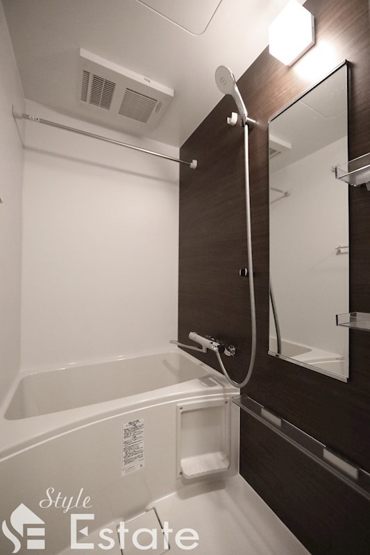 バス・シャワールーム　バスルーム　浴室乾燥