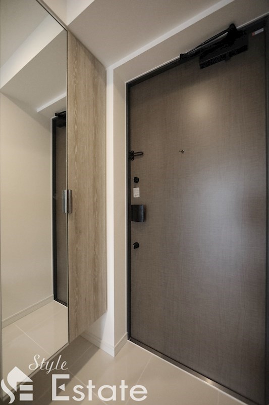 玄関　玄関　シューズボックス