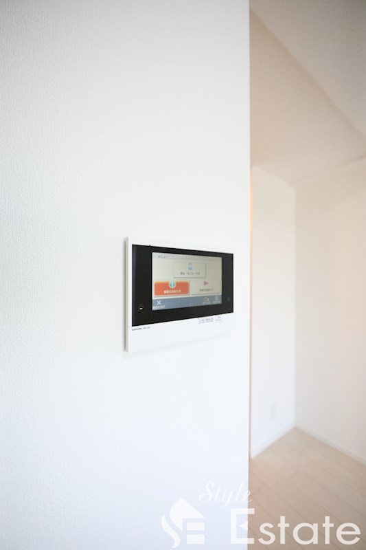 セキュリティ　モニター付きインターホン