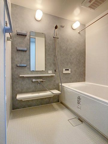 バス・シャワールーム