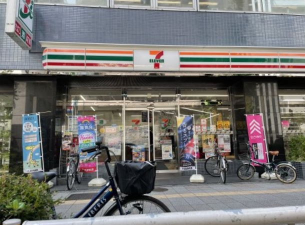 コンビニ　セブンイレブン台東駒形1丁目店（コンビニ）まで183m