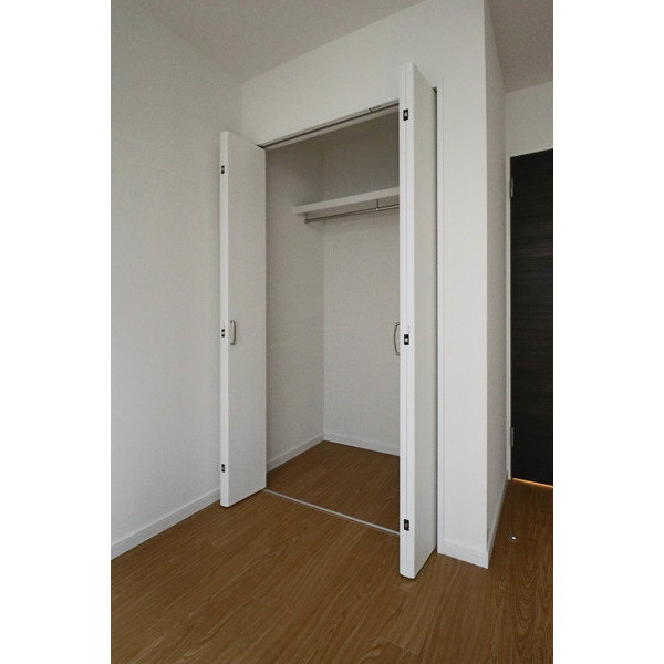 収納　同じ建物の別のお部屋