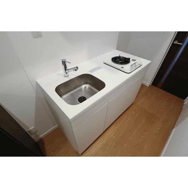 キッチン　同じ建物の別のお部屋