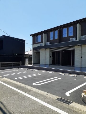 駐車場　駐車場完備です