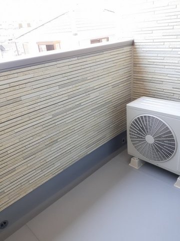 バルコニー　外からの目が気にならないバルコニーで洗濯物が干せます