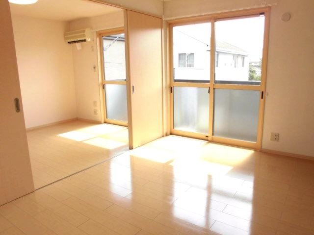 居室・リビング　リビング