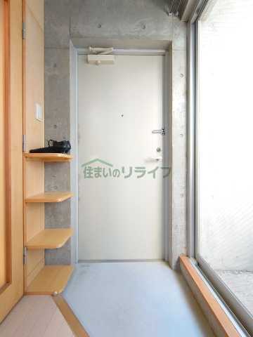 玄関　ランドレジデンス上馬North