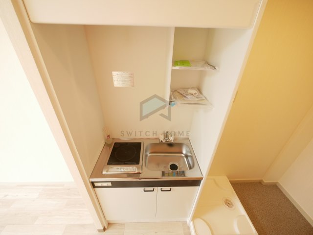 キッチン　コンパクトなキッチンで掃除もラクラク