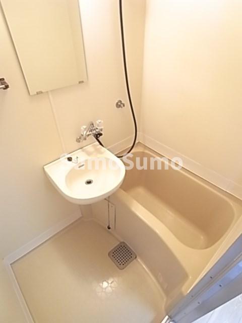 バス・シャワールーム　日々の疲れを癒すお風呂付です