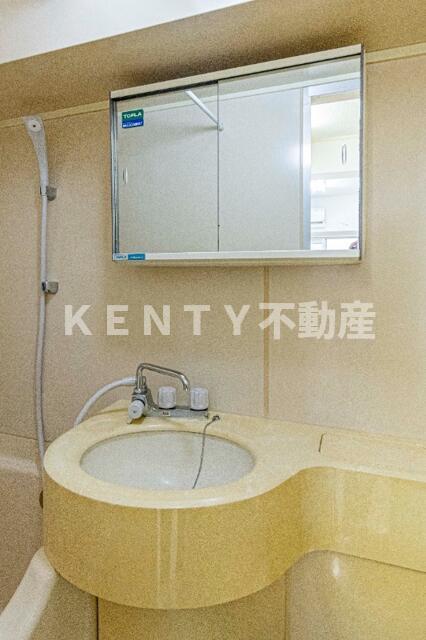 洗面設備　使いやすい洗面所です