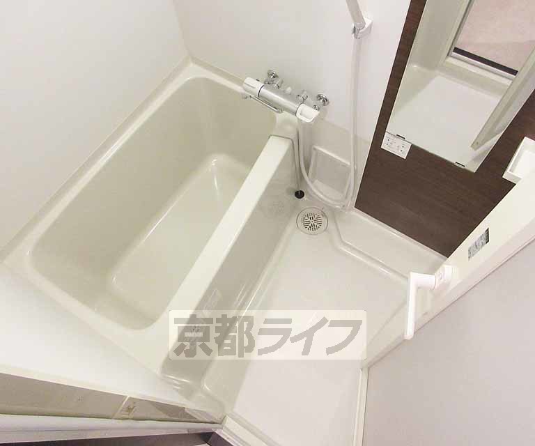 バス・シャワールーム　使いやすいお風呂です