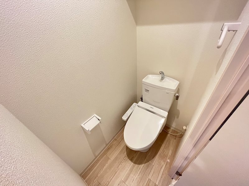 トイレ　別号室イメージ