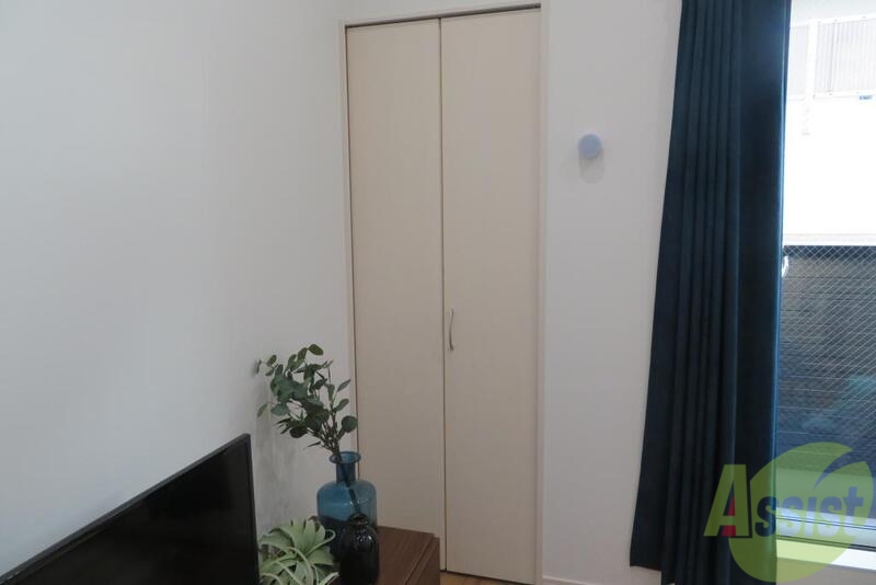 収納　パッと見た感じ、少し幅が細いように感じますが以外と大容量です