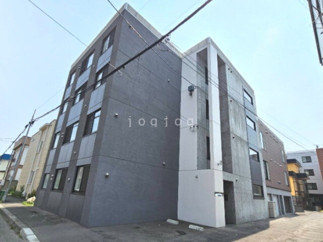 建物外観　ｌａｐｉｓ（ラピス）