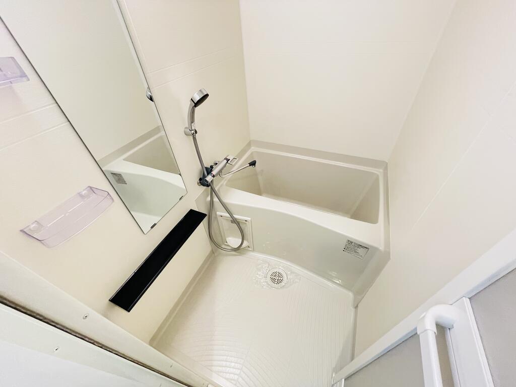 バス・シャワールーム　※室内は現況を優先します