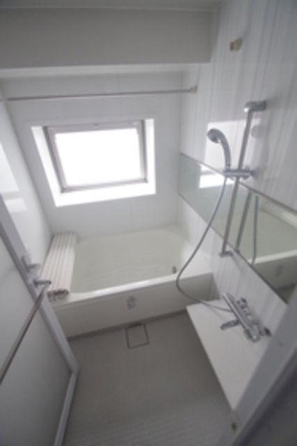 バス・シャワールーム　★諸条件の相談、ご案内は中央林間店まで★