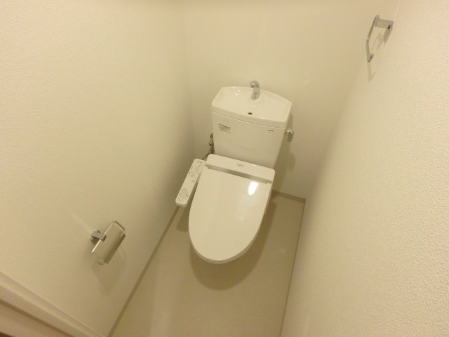 トイレ　清潔感のあるトイレです