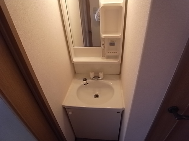 洗面設備　便利な独立洗面台