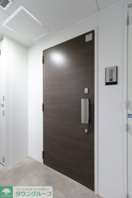 玄関　※写真は同タイプ住戸です。