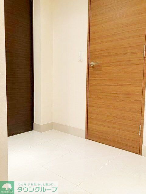 玄関　お問合せは【タウンハウジング】まで！※現地待合わせ相談可！
