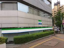 コンビニ　ファミリーマート 護国寺駅前店（コンビニ）まで767m