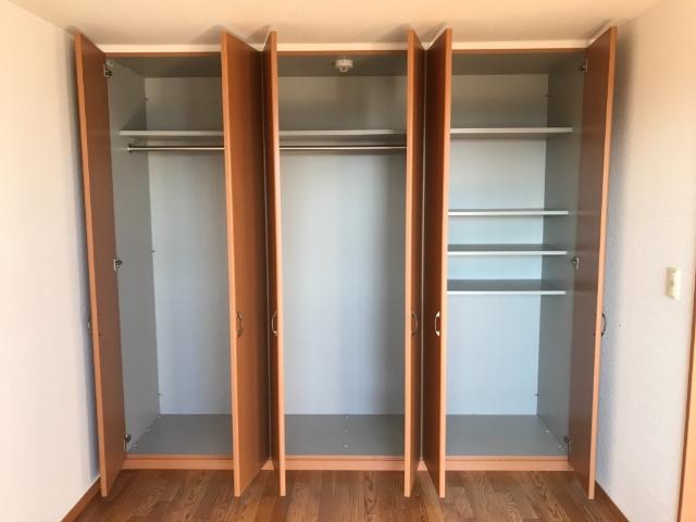 収納　クローゼット