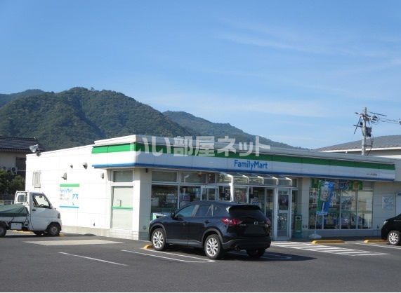 コンビニ　ファミリーマート JAいずも稲岡店（コンビニ）まで882m