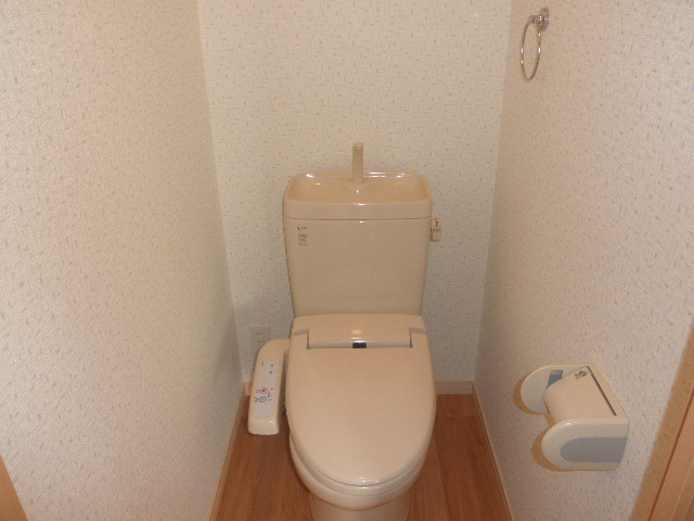 トイレ　ウォシュレット付