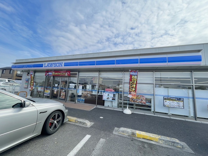 コンビニ　ローソン　栗東十里店（コンビニ）まで1500m