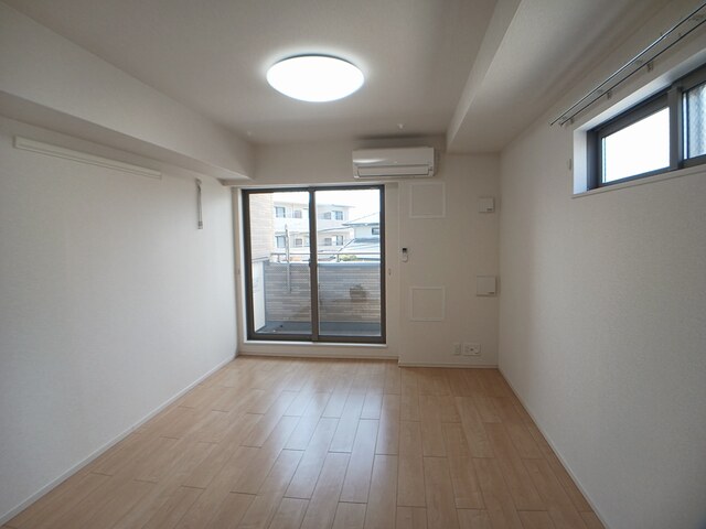 居室・リビング　エアコン付きで初期費用を抑えられます☆