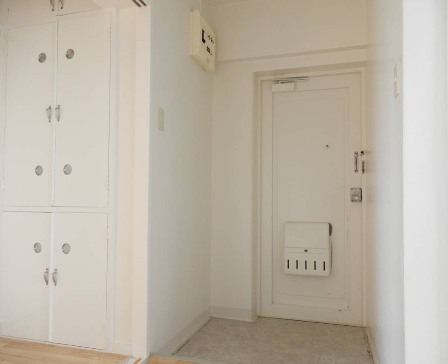 玄関　同タイプ写真です