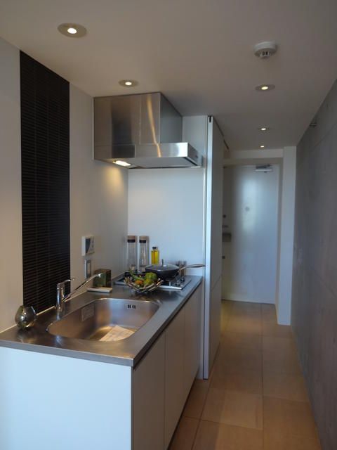 玄関　■モニタ付インターホン付き玄関■シューズラック■ダウンライト