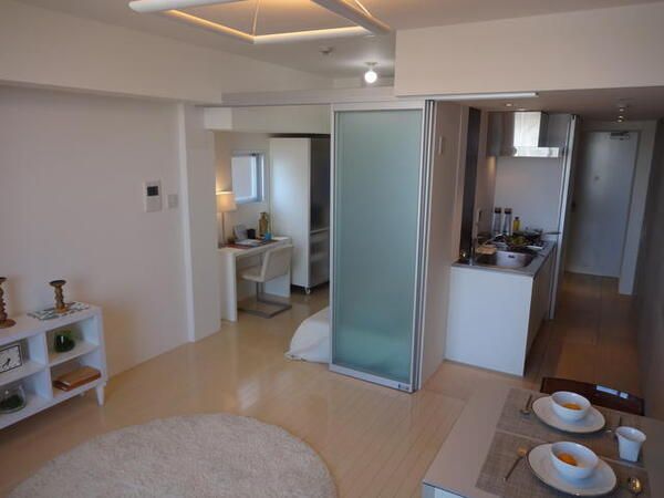 居室・リビング　■LDK