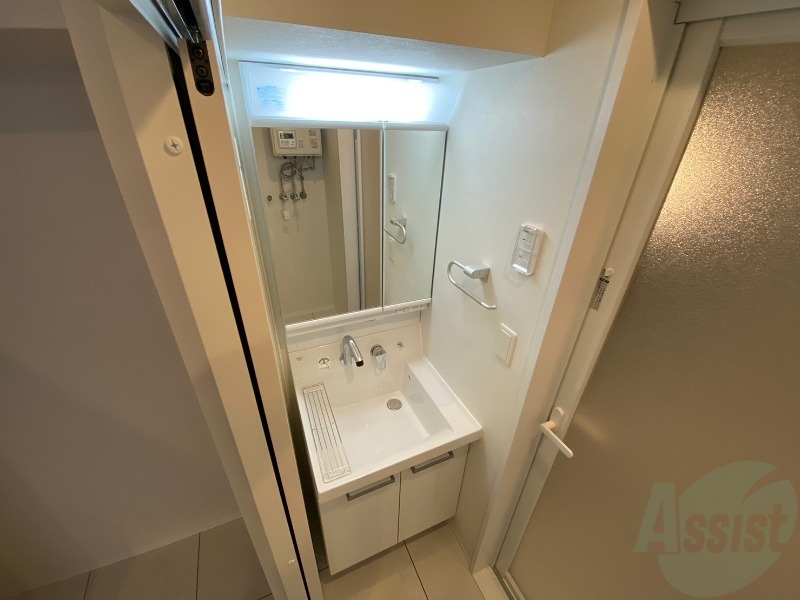 洗面設備　シャンプードレッサーで身支度もラクラクです！