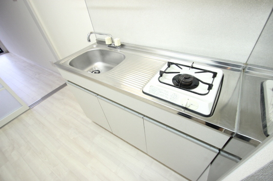 キッチン　※別部屋の写真です