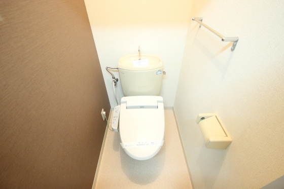 トイレ　※別部屋の写真です