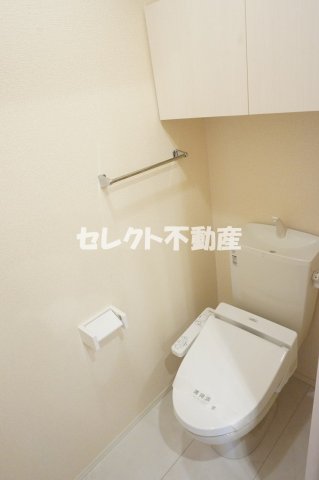 トイレ　Ｂ201 トイレ　暖房洗浄便座で快適トイレタイム☆