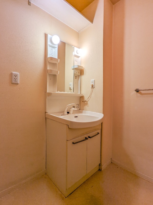 洗面設備　図面と現状に相違がある場合には現状を優先