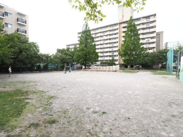 公園　飯田公園（公園）まで685m