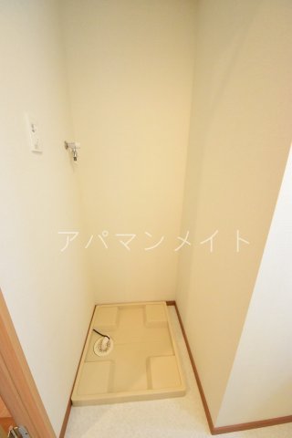 その他設備　室内洗濯機置場です