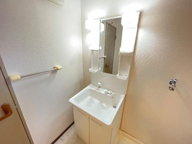 洗面設備　洗髪洗面化粧台