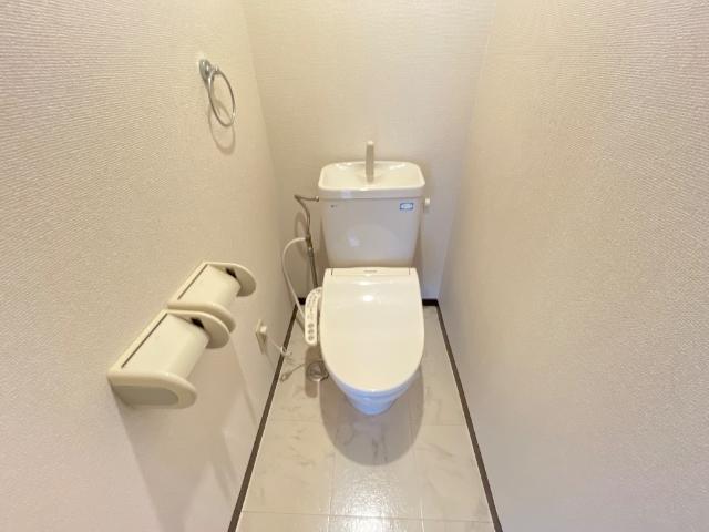 トイレ　シャワー付トイレ