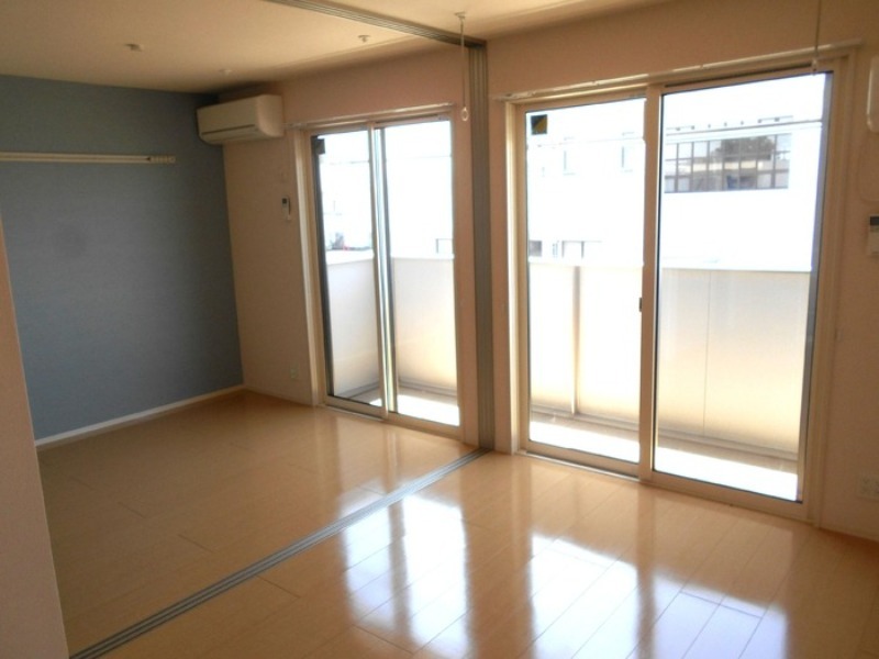 居室・リビング　図面と現状に相違がある場合には現状を優先