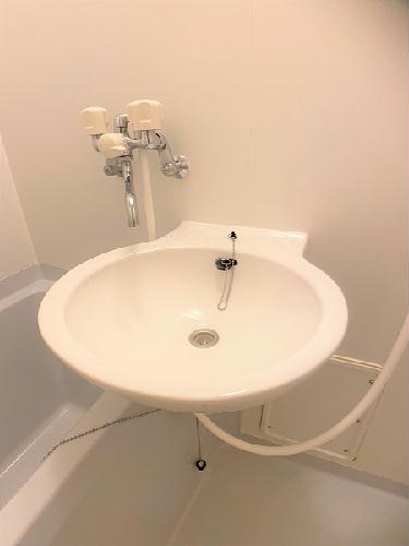 洗面設備　設備・仕様は号室により異なる為、現況を優先致します。