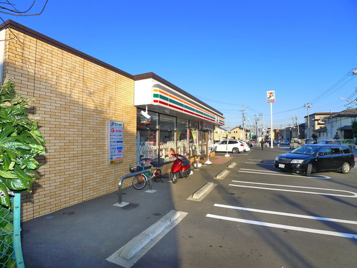 コンビニ　セブンイレブン（コンビニ）まで199m