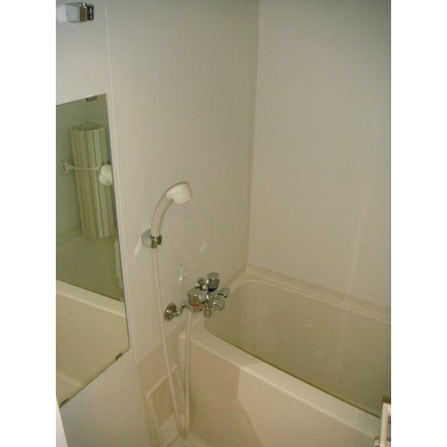 バス・シャワールーム　同マンション別部屋参照。