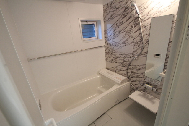 バス・シャワールーム　バス