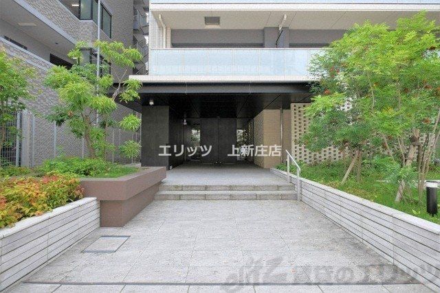 エントランス　駐車場