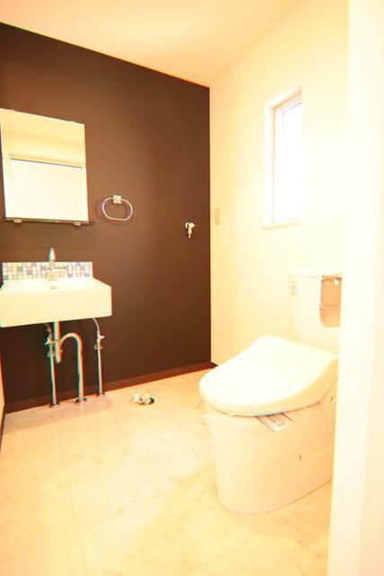 トイレ　※参考写真です。現状優先となります。